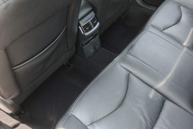 Used Citroen C4L 2016 1.6T Automatic Elite Model Interior 5