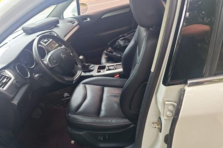 Used Citroen C4L 2016 1.6T Automatic Elite Model Left Front Seat