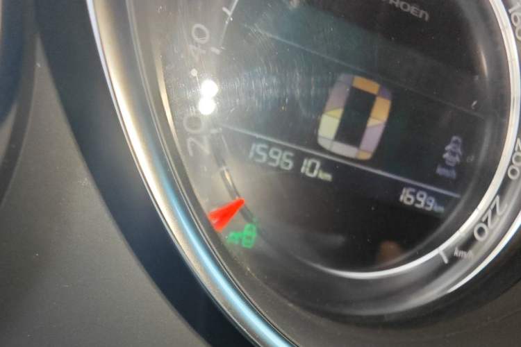 Used Citroen C4L 2016 1.6T Automatic Elite Model Odometer Close Up