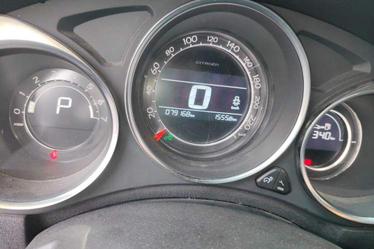 Used Citroen C4L 2016 1.6T Automatic Elite Model Odometer Close Up