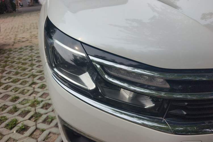 Used Citroen C4L 2016 1.2T Automatic Leading Model Right Front Headlight