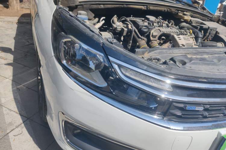 Used Citroen C4L 2016 1.2T Automatic Leading Model Right Front Headlight