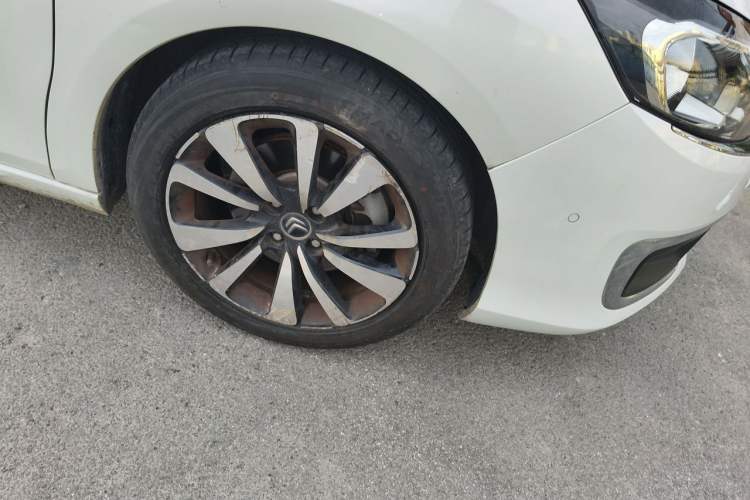 Used Citroen C4L 2016 1.6T Automatic Elite Model Right Front Wheel Hub