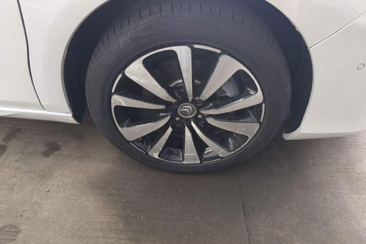 Used Citroen C4L 2016 1.6T Automatic Elite Model Right Front Wheel Hub