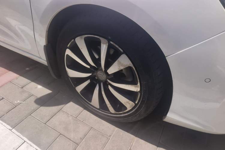 Used Citroen C4L 2016 1.6T Automatic Elite Model Right Front Wheel Hub