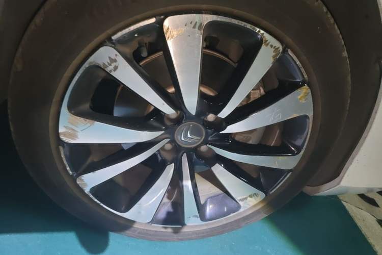 Used Citroen C4L 2016 1.6T Automatic Elite Model Right Front Wheel Hub
