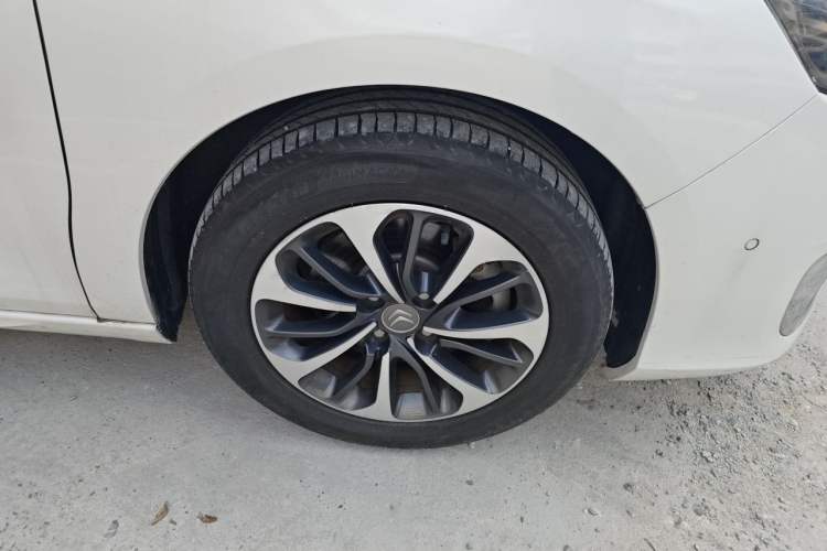 Used Citroen C4L 2016 1.2T Automatic Elite Model Right Front Wheel Hub