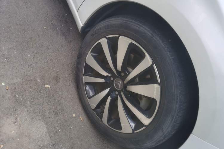 Used Citroen C4L 2016 1.6T Automatic Elite Model Right Front Wheel Hub