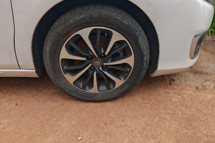 Used Citroen C4L 2016 1.2T Manual Leading Model Right Front Wheel Hub