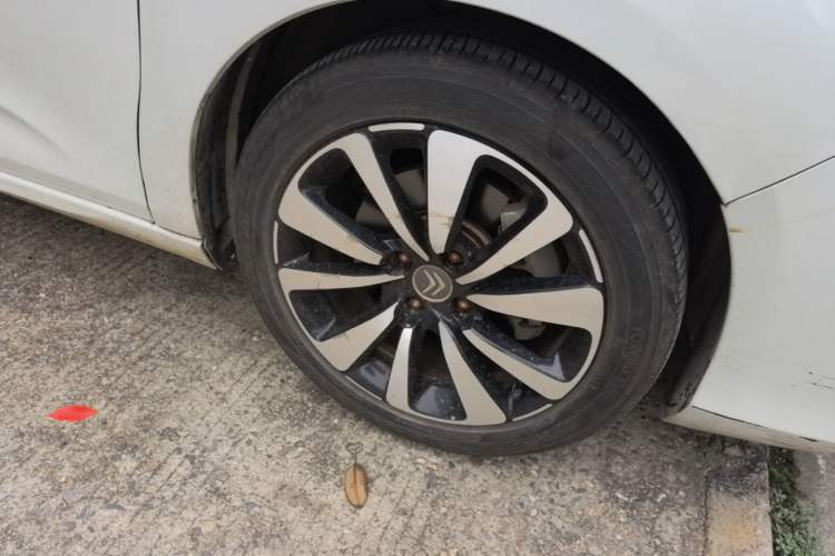 Used Citroen C4L 2016 1.6T Automatic Elite Model Right Front Wheel Hub
