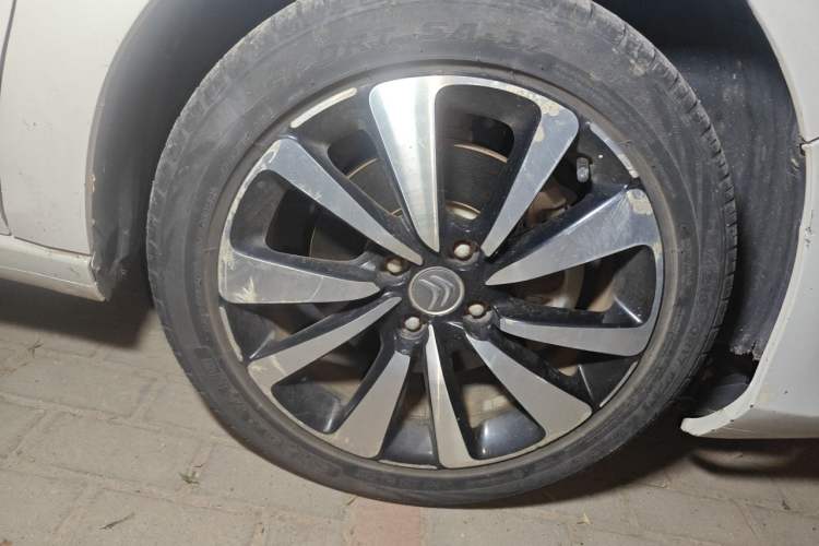 Used Citroen C4L 2016 1.6T Automatic Elite Model Right Front Wheel Hub
