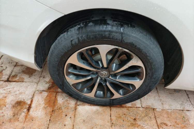 Used Citroen C4L 2016 1.2T Automatic Leading Model Right Rear Wheel Hub