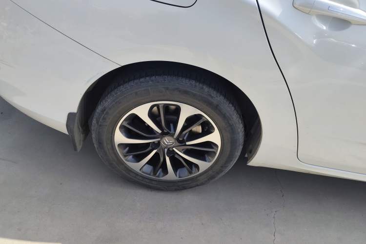 Used Citroen C4L 2016 1.2T Automatic Elite Model Right Rear Wheel Hub