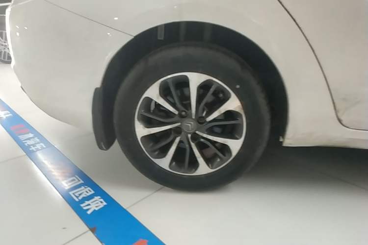 Used Citroen C4L 2016 1.2T Automatic Leading Model Right Rear Wheel Hub