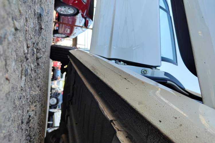 Used Citroen C4L 2016 1.2T Automatic Elite Model Right Side Sill