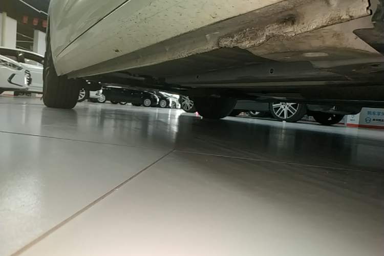 Used Citroen C4L 2016 1.2T Automatic Leading Model Right Side Sill