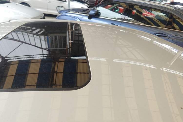 Used Citroen C4L 2016 1.2T Automatic Elite Model Roof