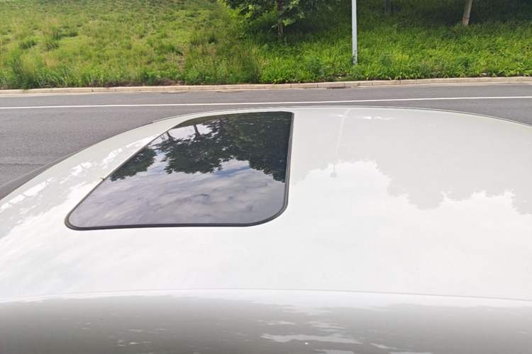 Used Citroen C4L 2016 1.6T Automatic Elite Model Roof