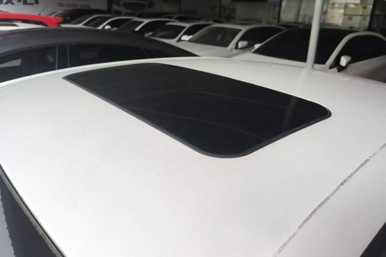Used Citroen C4L 2016 1.2T Automatic Elite Model Roof