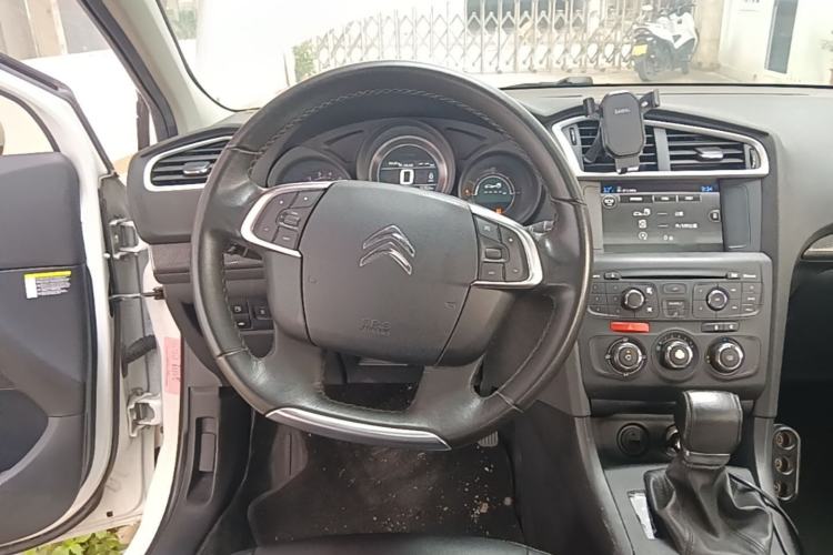 Used Citroen C4L 2016 1.6T Automatic Leading Model Steering Wheel