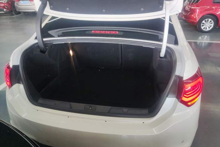 Used Citroen C4L 2016 1.6T Automatic Elite Model Trunk