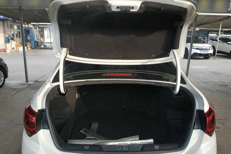 Used Citroen C4L 2016 1.6T Automatic Elite Model Trunk