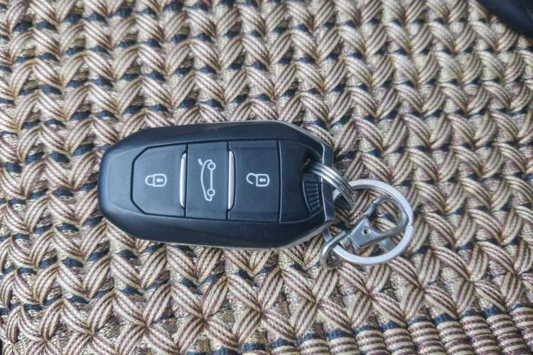 Used Citroen C4L 2016 1.2T Automatic Leading Model Vehicle Key