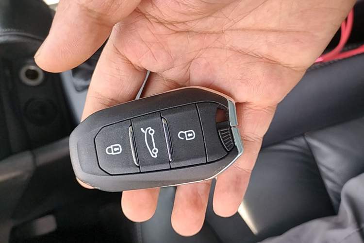 Used Citroen C4L 2016 1.2T Automatic Elite Model Vehicle Key