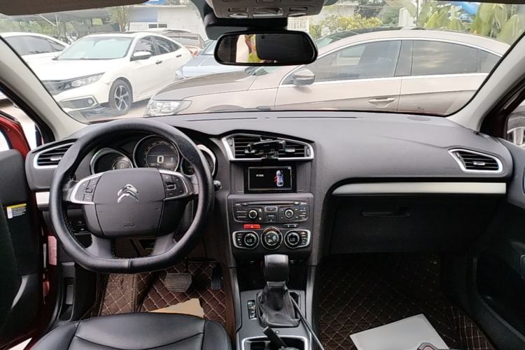 Used Citroen C4L 2016 1.2T Automatic Elite Model Center Console