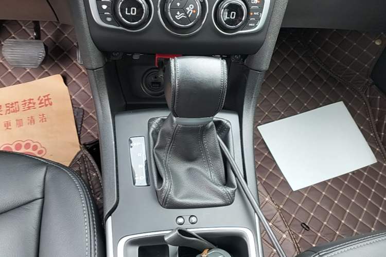Used Citroen C4L 2016 1.2T Automatic Elite Model Gear Lever