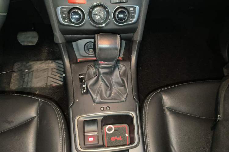 Used Citroen C4L 2016 1.6T Automatic Elite Model Gear Lever