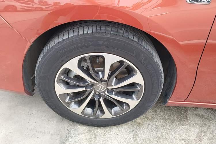 Used Citroen C4L 2016 1.2T Automatic Elite Model Left Front Wheel Hub