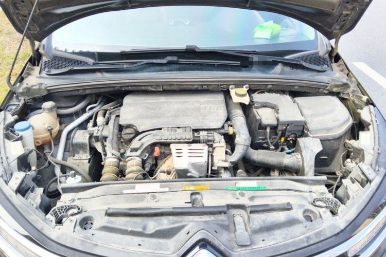 Used Citroen C4L 2019 230THP Automatic Leading Model Engine Bay