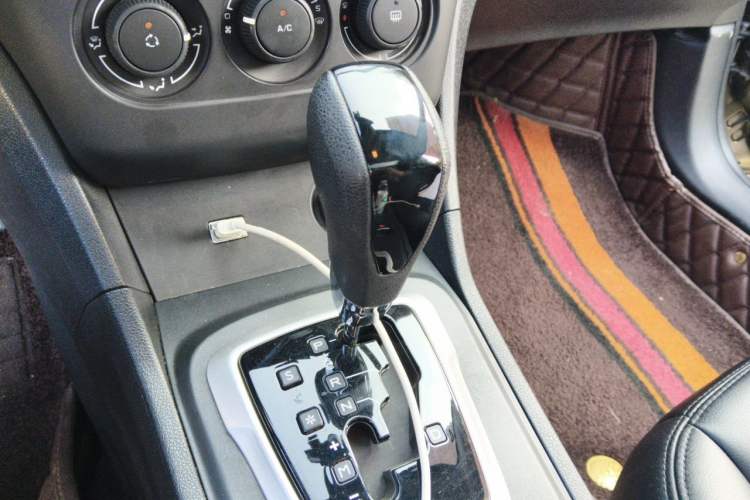 Used Citroen C4L 2019 230THP Automatic Leading Model Gear Lever