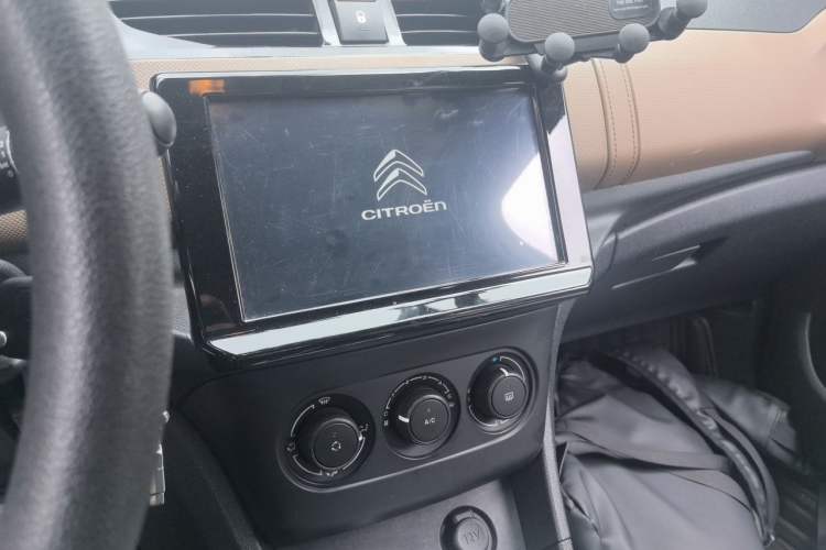 Used Citroen C4L 2019 230THP Automatic Leading Model Audio And AC Panel