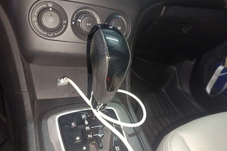 Used Citroen C4L 2019 230THP Automatic Leading Model Gear Lever