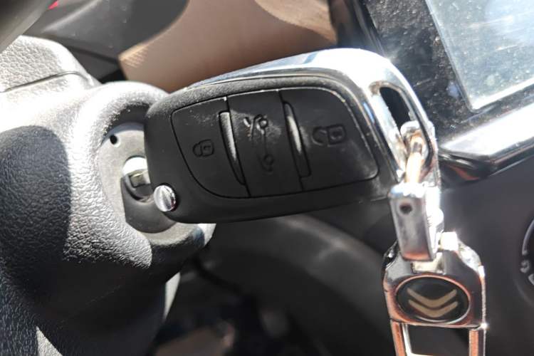Used Citroen C4L 2019 230THP Automatic Leading Model Interior 1
