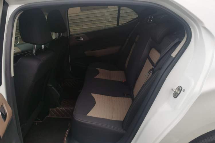 Used Citroen C4L 2019 230THP Automatic Comfort Edition Interior 1