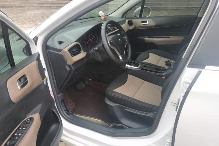Used Citroen C4L 2019 230THP Automatic Comfort Edition Interior 2