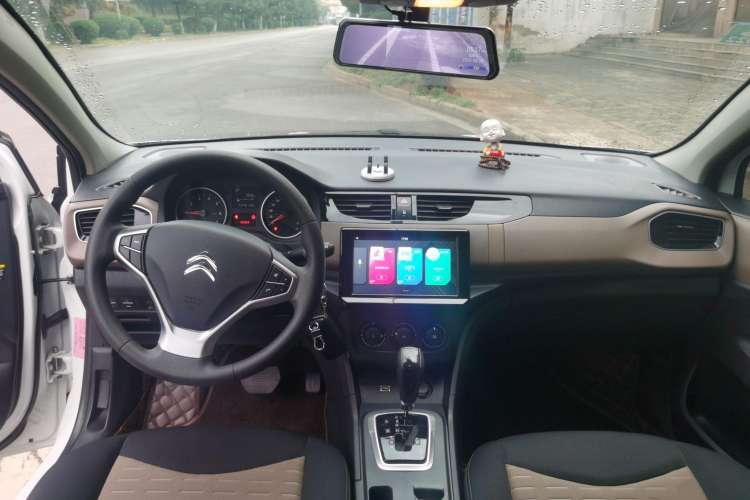 Used Citroen C4L 2019 230THP Automatic Comfort Edition Interior 3