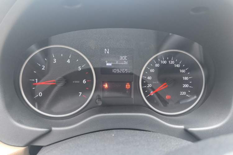Used Citroen C4L 2019 230THP Automatic Leading Model Odometer Close Up