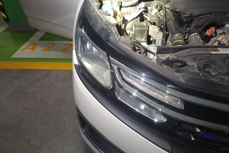 Used Citroen C4L 2019 230THP Automatic Leading Model Right Front Headlight