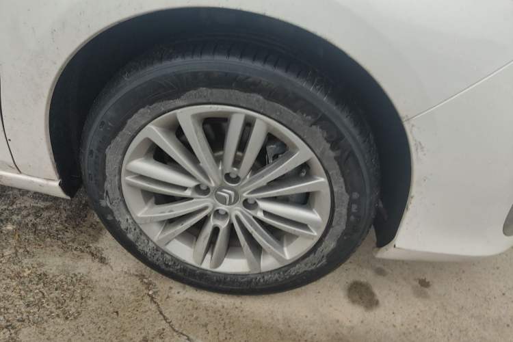 Used Citroen C4L 2019 230THP Automatic Comfort Edition Right Front Wheel Hub