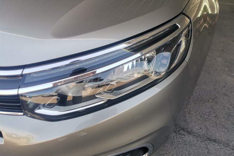 Used Citroen C5 2017 350THP Automatic Luxury Model Exterior 5