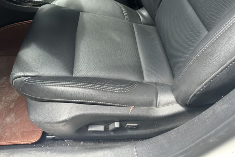Used Citroen C5 2014 2.0L Automatic Luxury Edition Interior 5