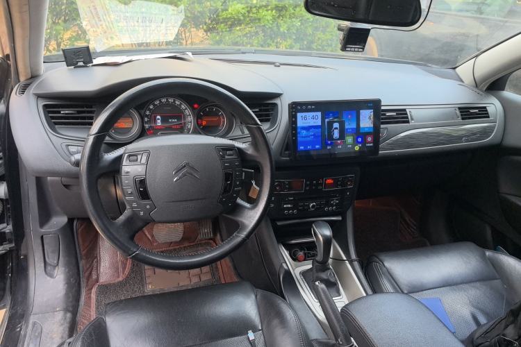 Used Citroen C5 2010 3.0L Automatic Flagship Edition Center Console