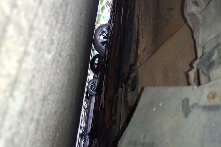 Used Citroen C5 2010 2.3L Automatic Luxury Edition Chassis Front Right
