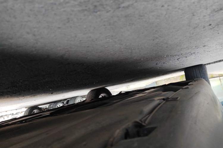 Used Citroen C5 2010 2.3L Automatic Luxury Edition Chassis Rear Left