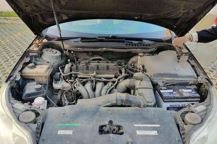 Used Citroen C5 2010 2.0L Manual Comfort Edition Engine Bay