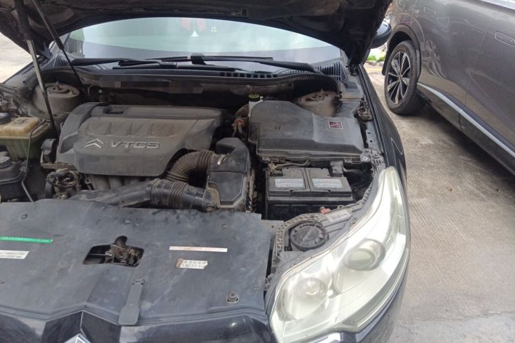 Used Citroen C5 2010 2.3L Automatic Luxury Edition Engine Bay Left